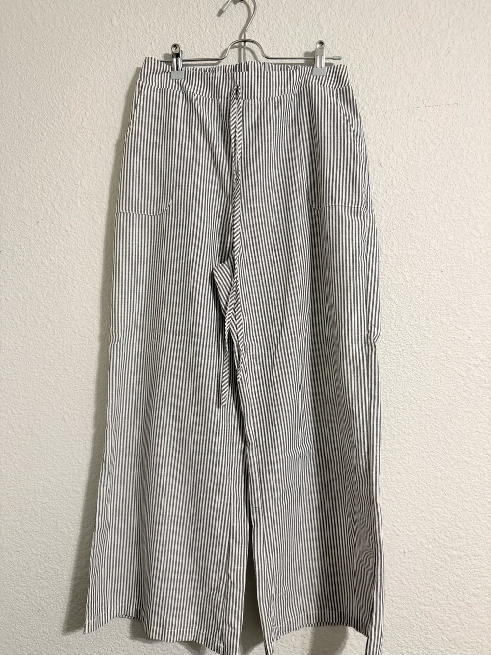 SHEIN Black & White Vertical Stripe Wide-Leg Pants